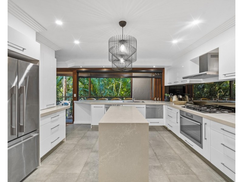 38 Albany Avenue, Currumbin QLD 4223