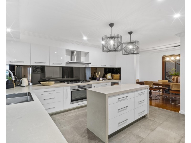 38 Albany Avenue, Currumbin QLD 4223