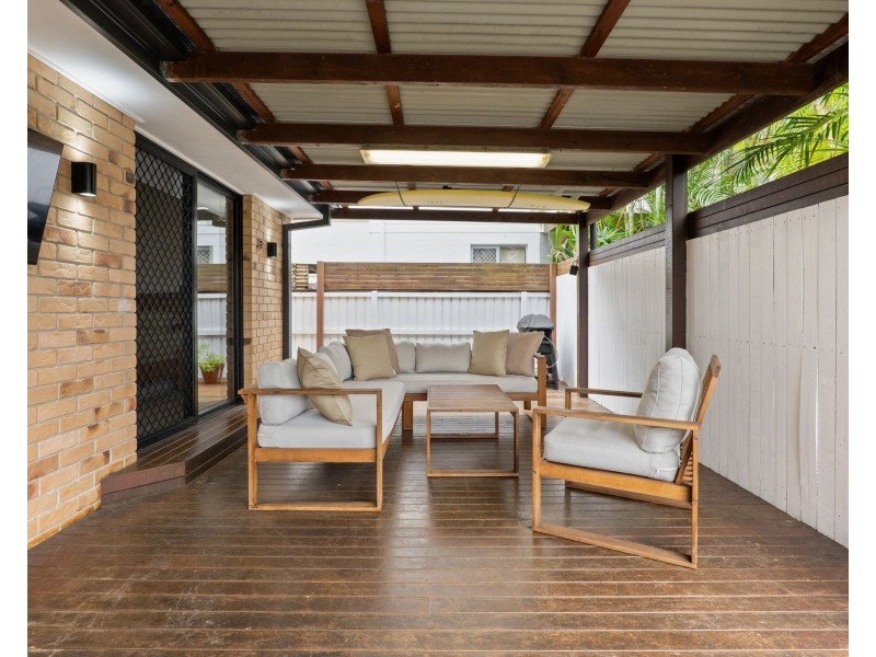 2/6 Chaffey Street, Tugun QLD 4224