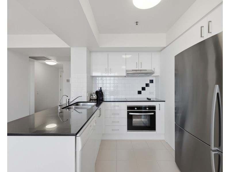 1105/2865 Gold Coast Highway, Surfers Paradise QLD 4217