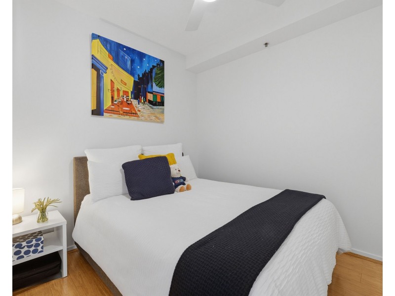 1105/2865 Gold Coast Highway, Surfers Paradise QLD 4217