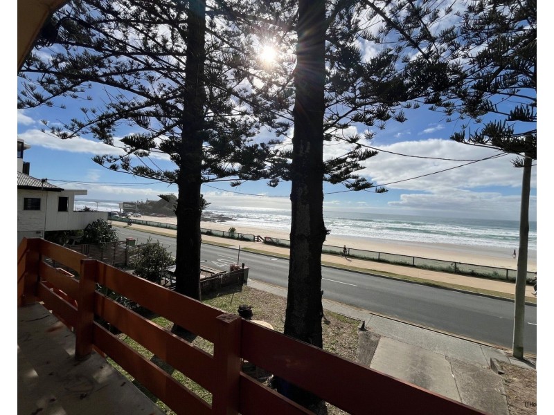2/714 Pacific Parade, Currumbin QLD 4223