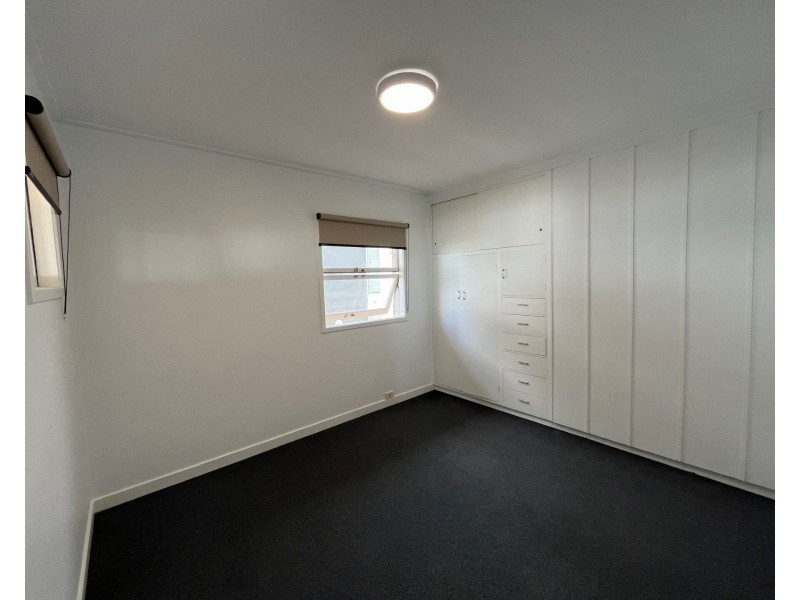 2/714 Pacific Parade, Currumbin QLD 4223