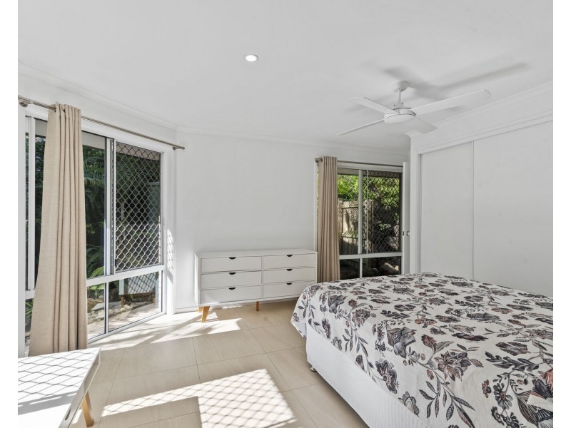 2 Wickepin Court, Elanora QLD 4221