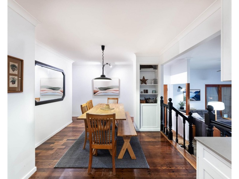 28 Rutledge Street, Coolangatta QLD 4225