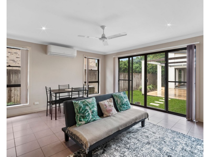 5/5 Park Esplanade, Coomera QLD 4209