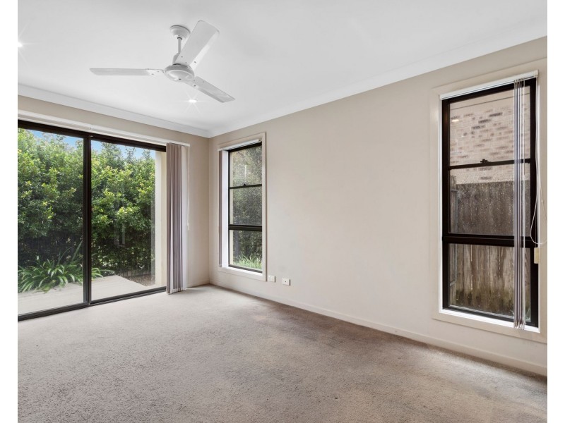 5/5 Park Esplanade, Coomera QLD 4209