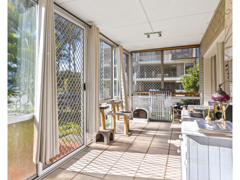 1/10 Beelyu Street, Burleigh Heads QLD 4220