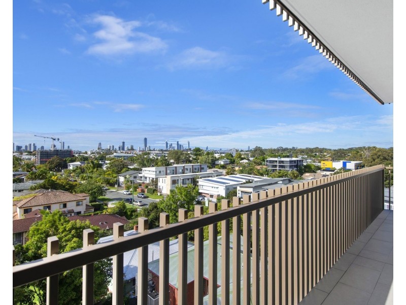 503/135 Eugaree Street, Southport QLD 4215