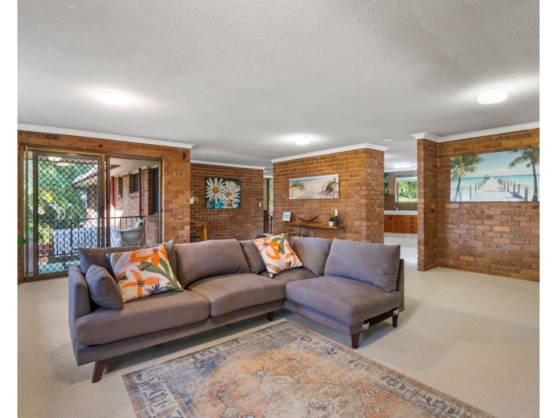 3 Horsman Road, Elanora QLD 4221