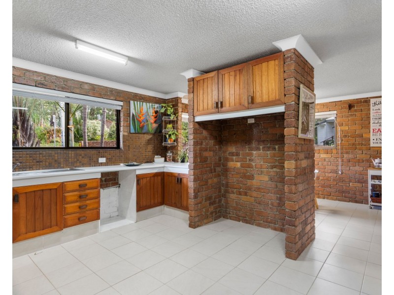 3 Horsman Road, Elanora QLD 4221