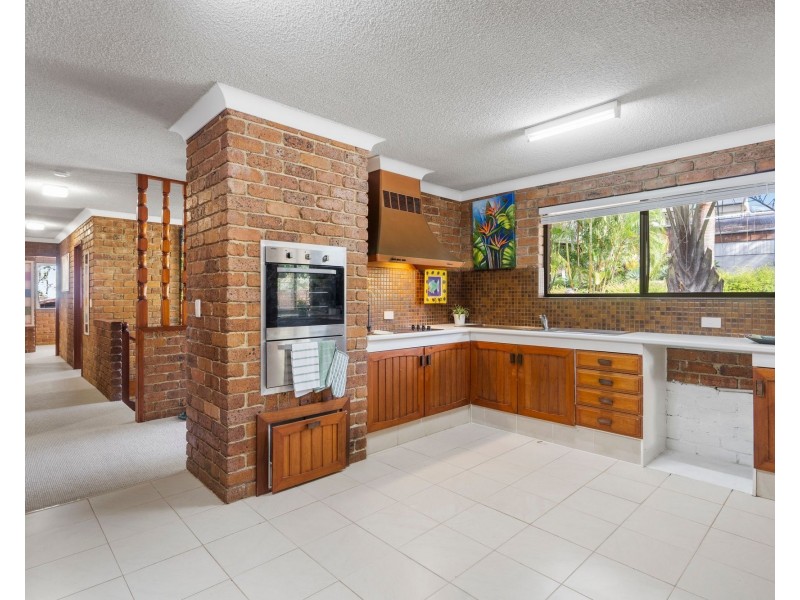 3 Horsman Road, Elanora QLD 4221