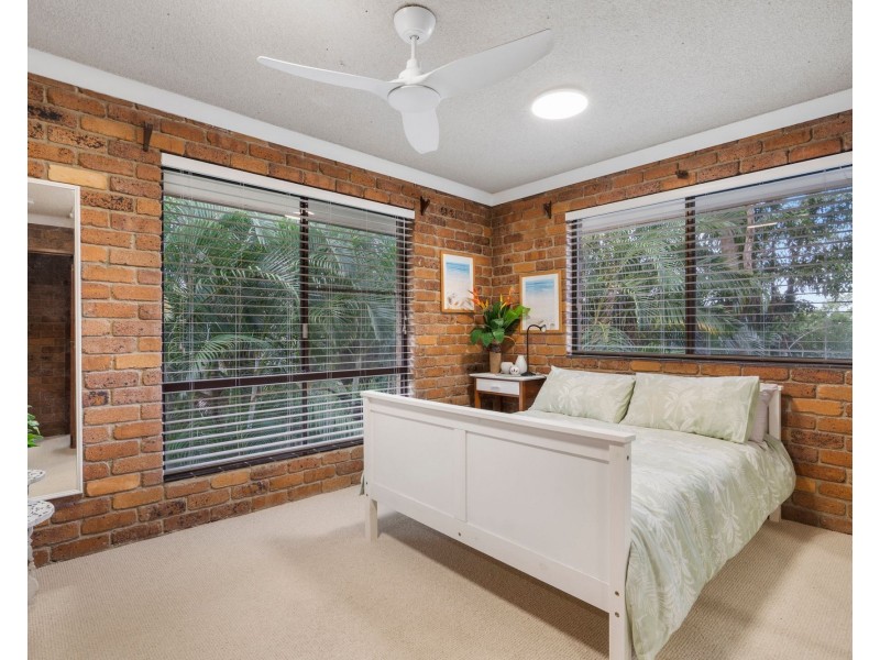 3 Horsman Road, Elanora QLD 4221