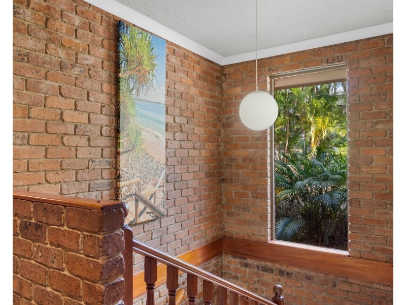 3 Horsman Road, Elanora QLD 4221