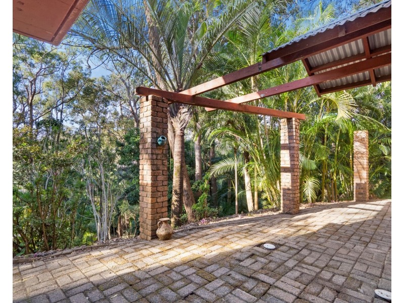3 Horsman Road, Elanora QLD 4221