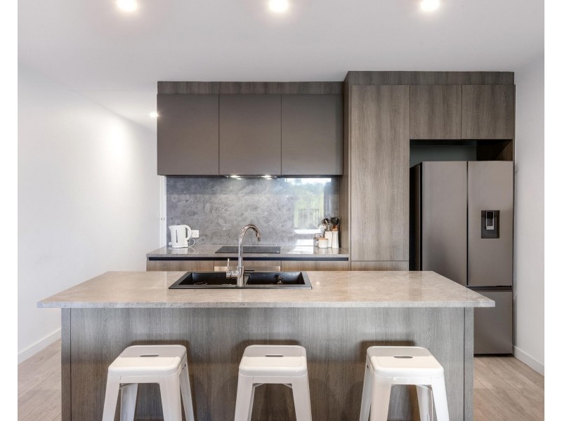202/135 Eugaree Street, Southport QLD 4215