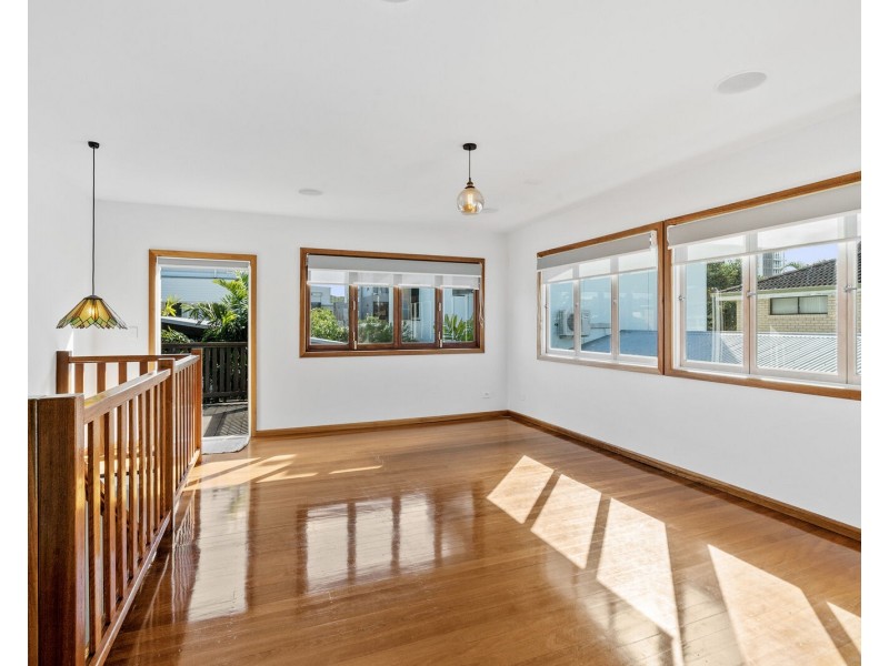 15 Twenty Third Avenue, Palm Beach QLD 4221
