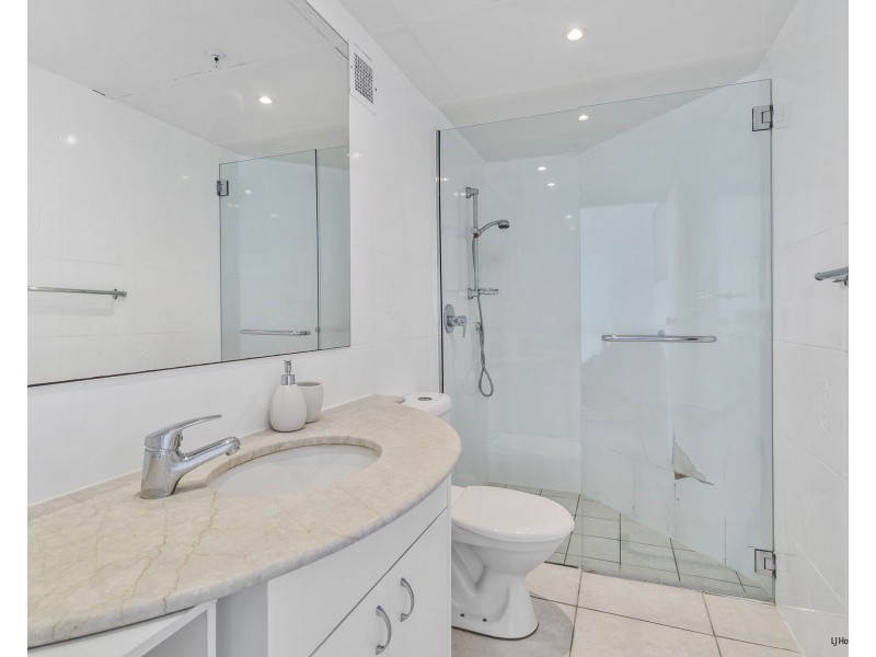 40/114 The Esplanade, Surfers Paradise QLD 4217