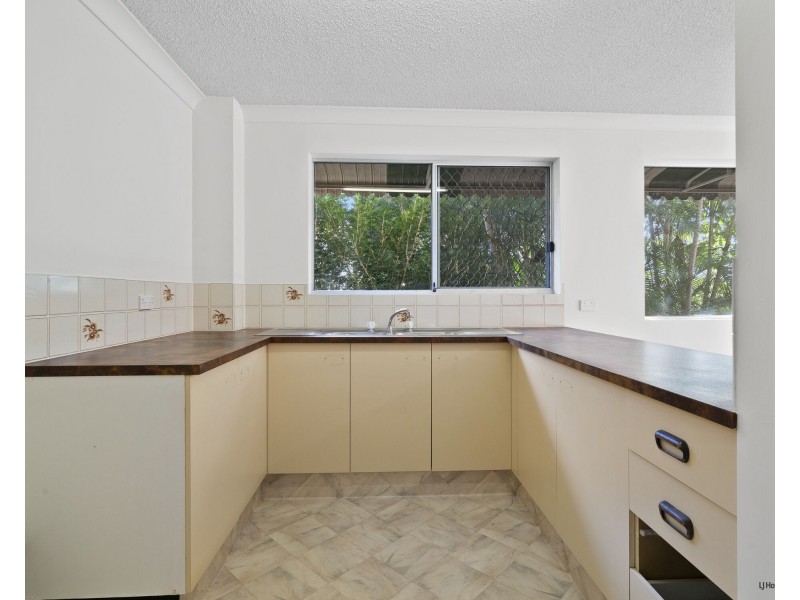 1/11 Hayle Street, Burleigh Heads QLD 4220