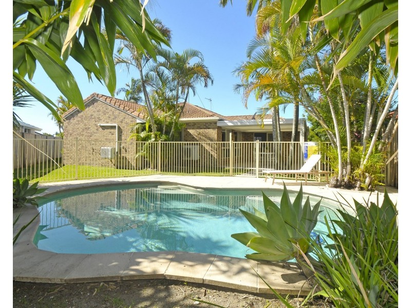 8 Rice Place, Varsity Lakes QLD 4227