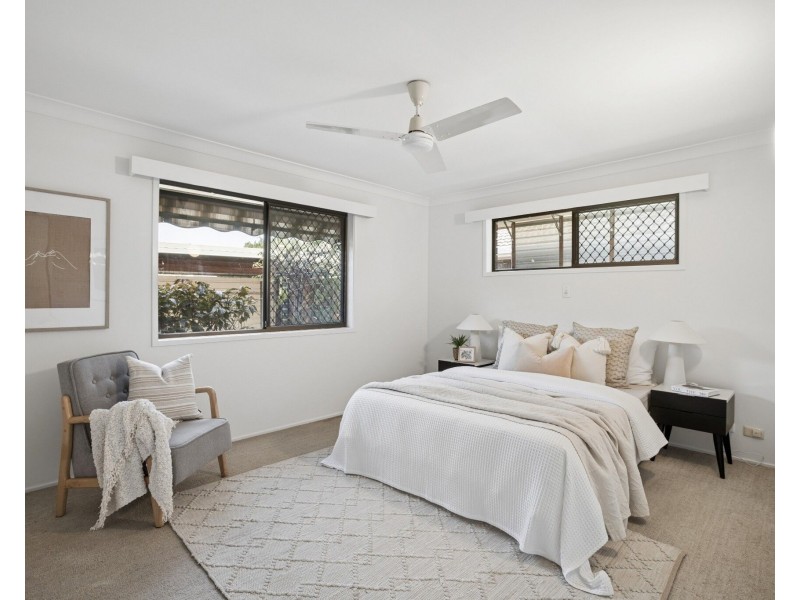 155 Markeri Street, Mermaid Waters QLD 4218