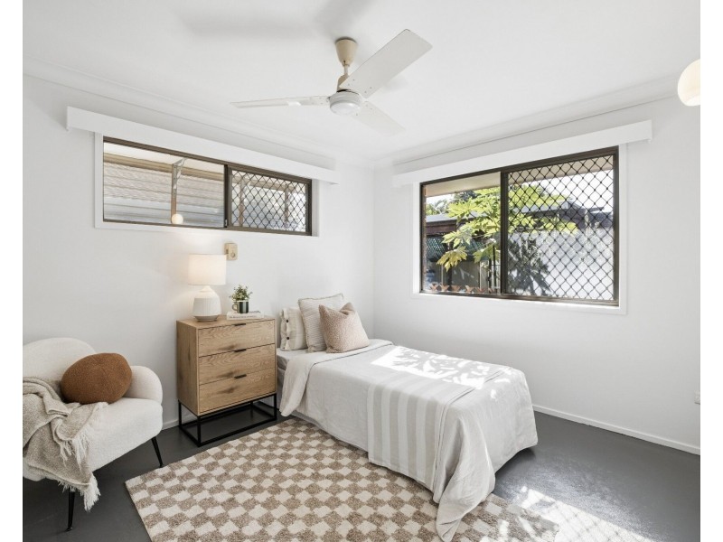 155 Markeri Street, Mermaid Waters QLD 4218