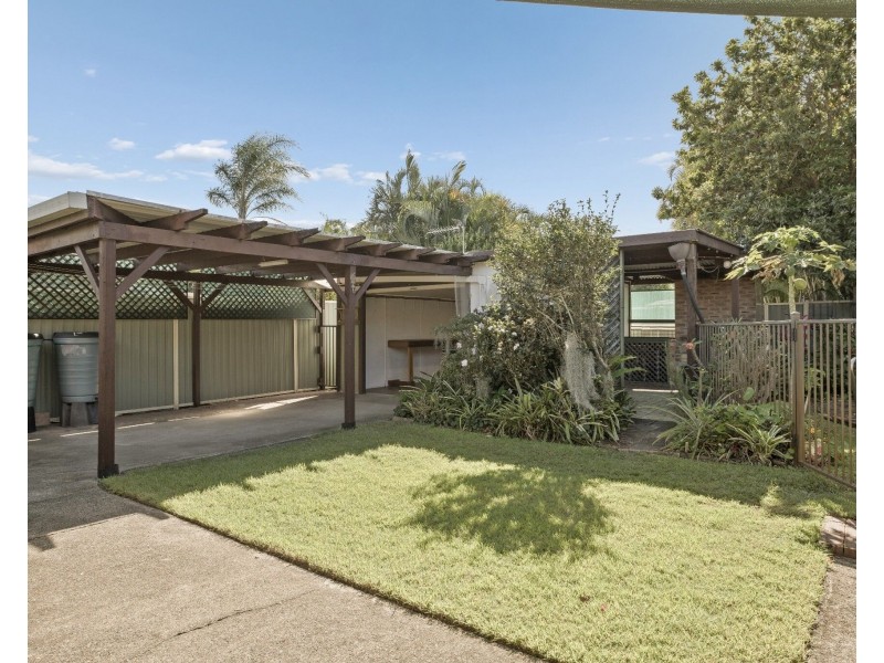 155 Markeri Street, Mermaid Waters QLD 4218