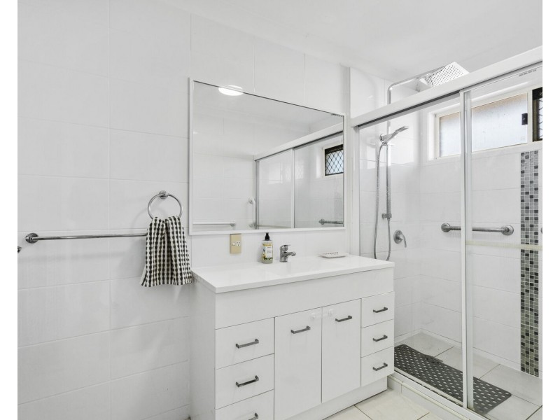 9 Talgai Place, Merrimac QLD 4226