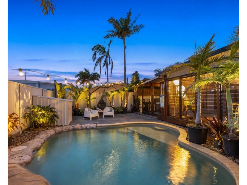 27 Boyd Street, Tugun QLD 4224