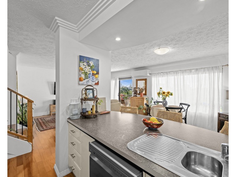 11/62 Garrick Street, Coolangatta QLD 4225