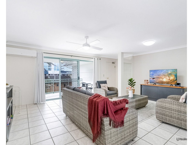 13/261-263 Golden Four Drive, Bilinga QLD 4225