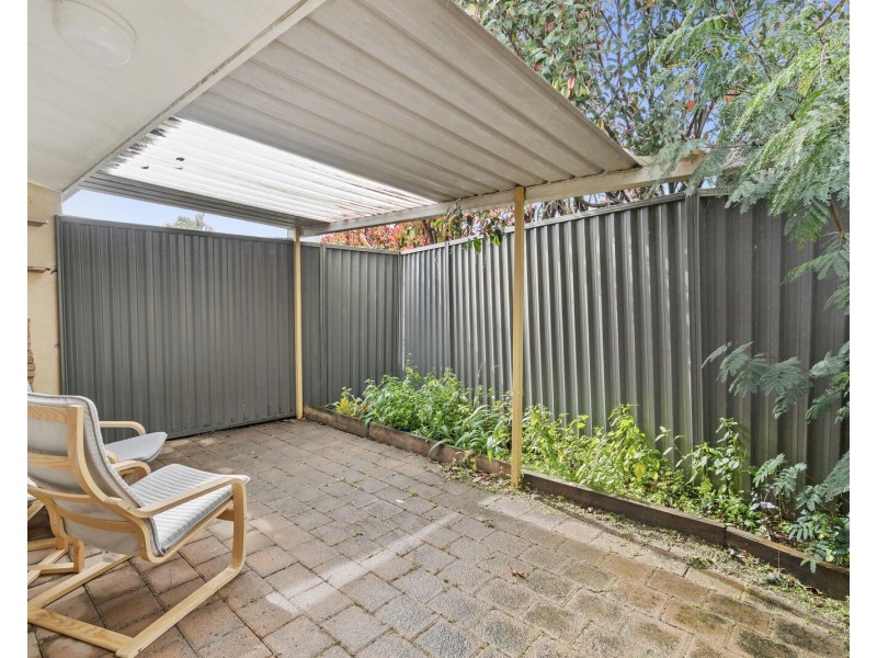 21/4 Itong Place, Currumbin Waters QLD 4223