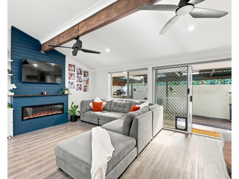 12/154 Currumbin Creek Road, Currumbin Waters QLD 4223