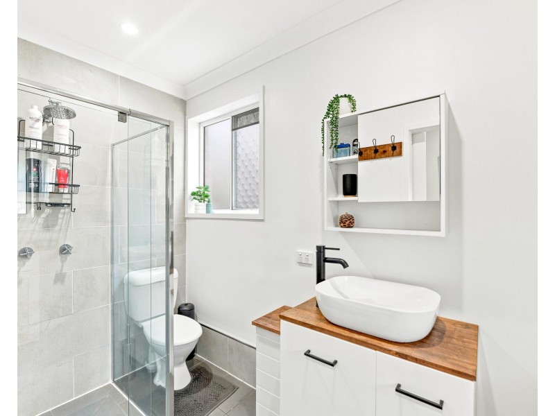 12/154 Currumbin Creek Road, Currumbin Waters QLD 4223