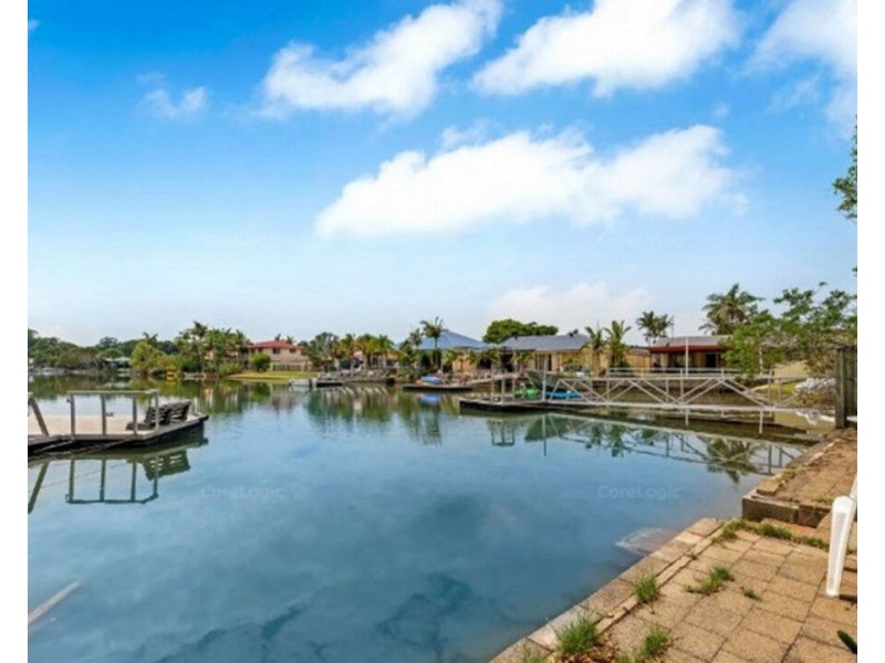 31 Mainsail Street, Currumbin Waters QLD 4223