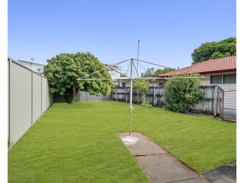 58 Nobby Parade, Miami QLD 4220