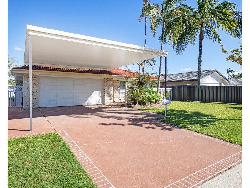 12 Gilchrist Drive, Currumbin Waters QLD 4223