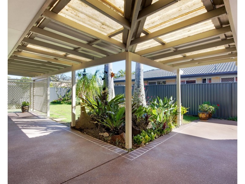 12 Gilchrist Drive, Currumbin Waters QLD 4223