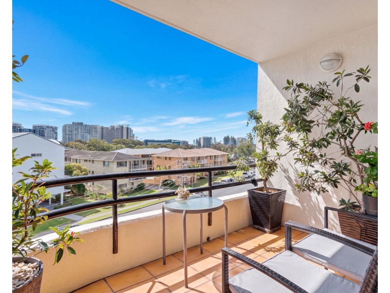 13/6 – 8 Endeavour Parade, Tweed Heads NSW 2485