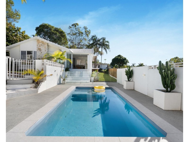 7 Swanbourne Way, Elanora QLD 4221
