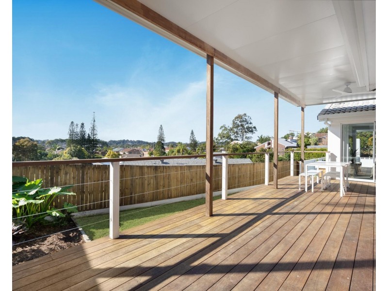 7 Swanbourne Way, Elanora QLD 4221