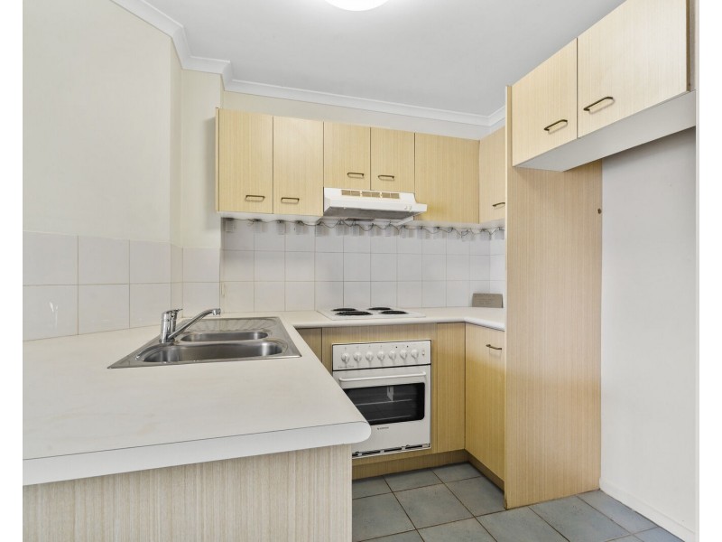 19/3 Anembo Street, Surfers Paradise QLD 4217