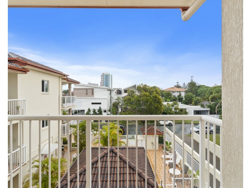 19/3 Anembo Street, Surfers Paradise QLD 4217