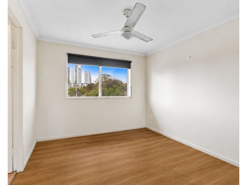 19/3 Anembo Street, Surfers Paradise QLD 4217