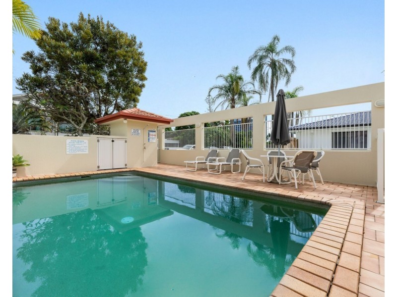 19/3 Anembo Street, Surfers Paradise QLD 4217