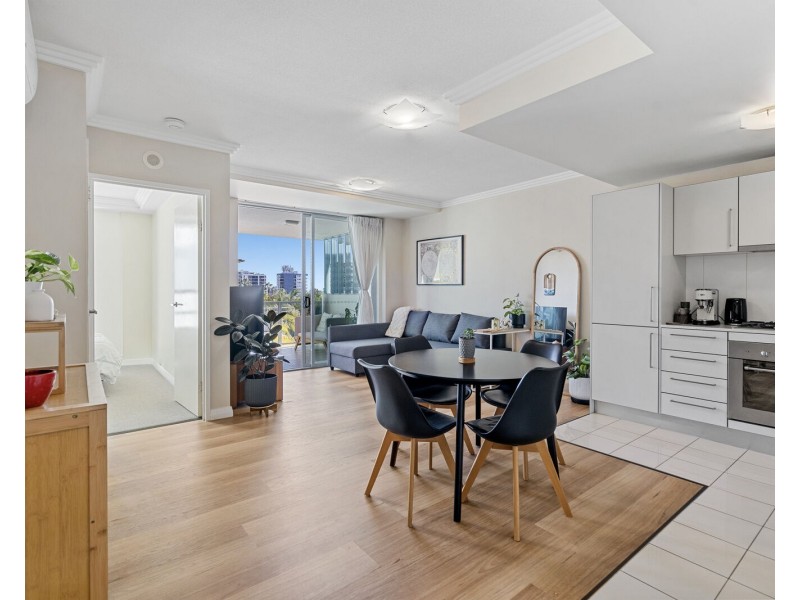 1202/10 Fifth Avenue, Palm Beach QLD 4221
