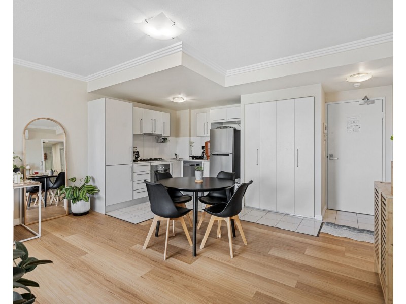1202/10 Fifth Avenue, Palm Beach QLD 4221