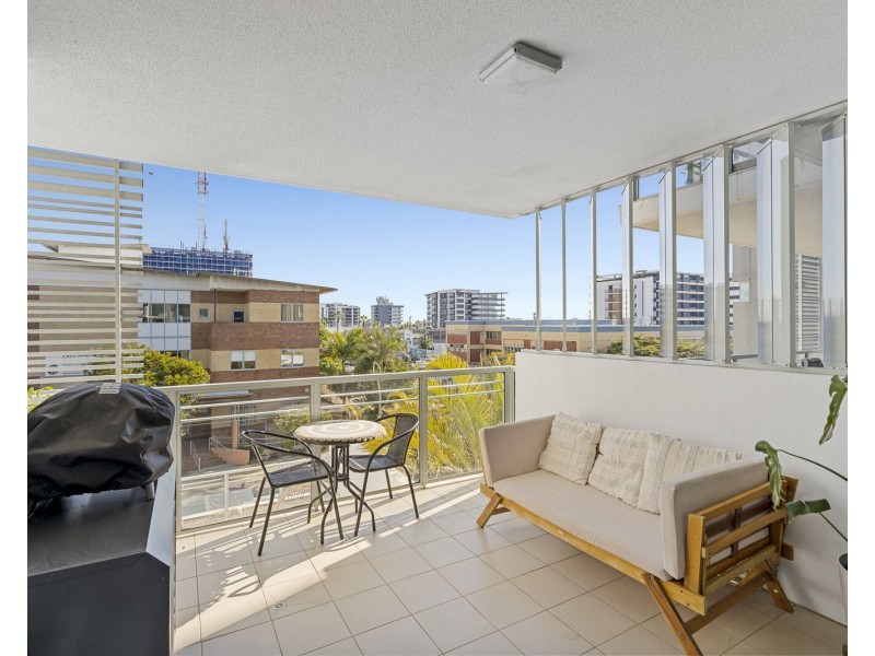 1202/10 Fifth Avenue, Palm Beach QLD 4221