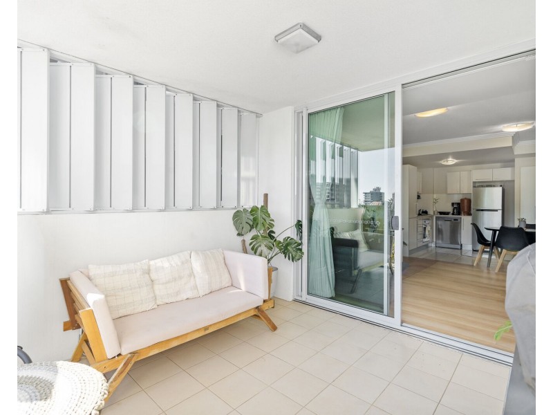 1202/10 Fifth Avenue, Palm Beach QLD 4221