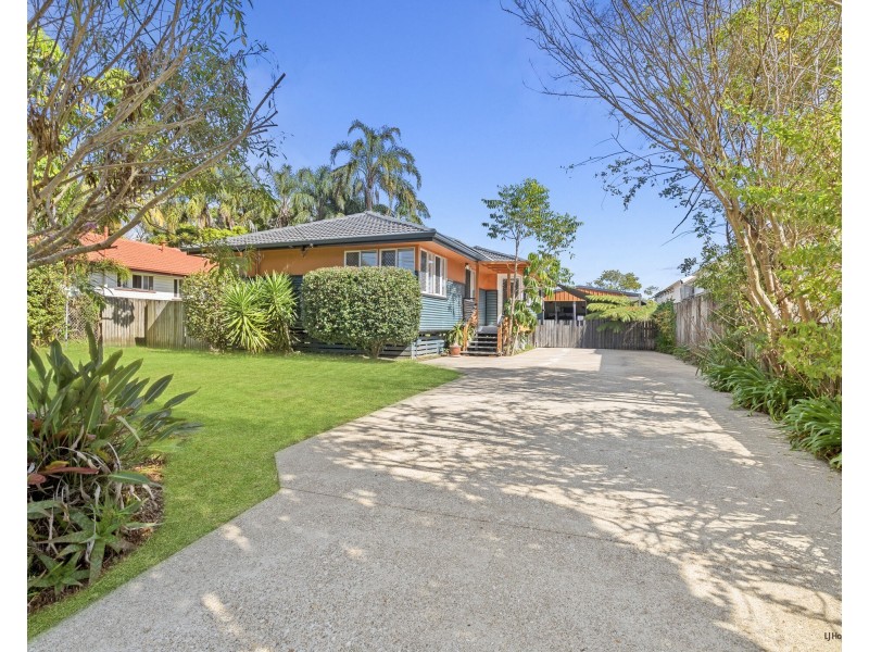 13 Reynton Street, Currumbin Waters QLD 4223